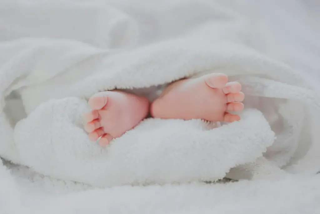 Gentle chiropractic care for mother and baby